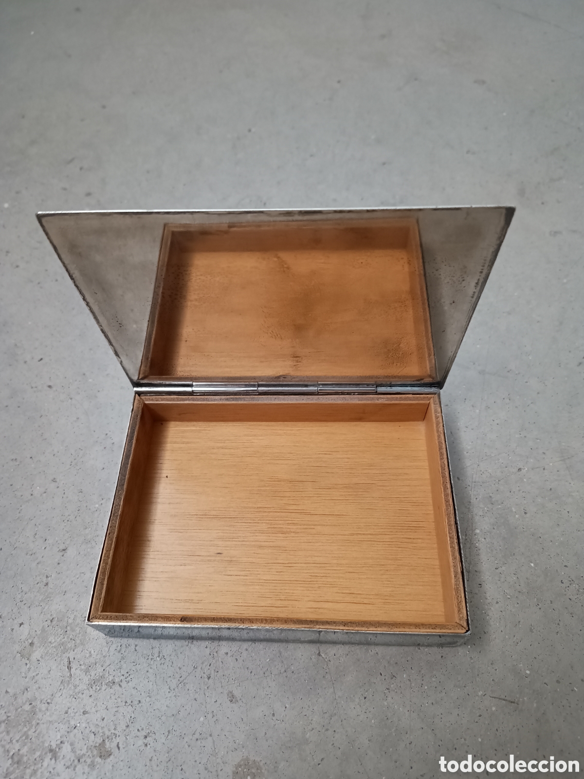 Cajas y cajitas met&aacute;licas: CAJA DE ALPACA PLATEADA Y MADERA - Foto 3