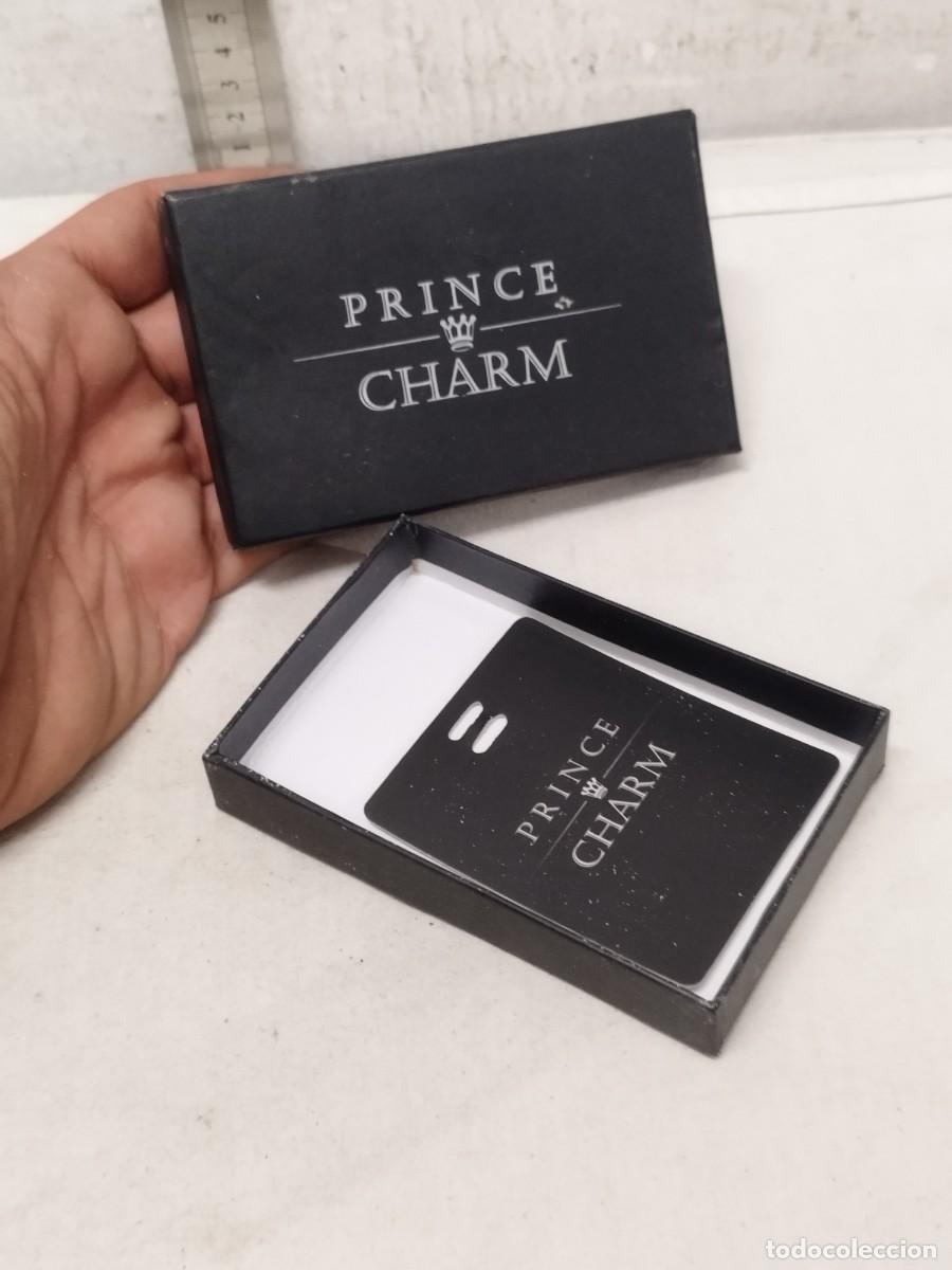 Cajas y cajitas met&aacute;licas: Caja de Prince Charm a identificar. - Foto 1