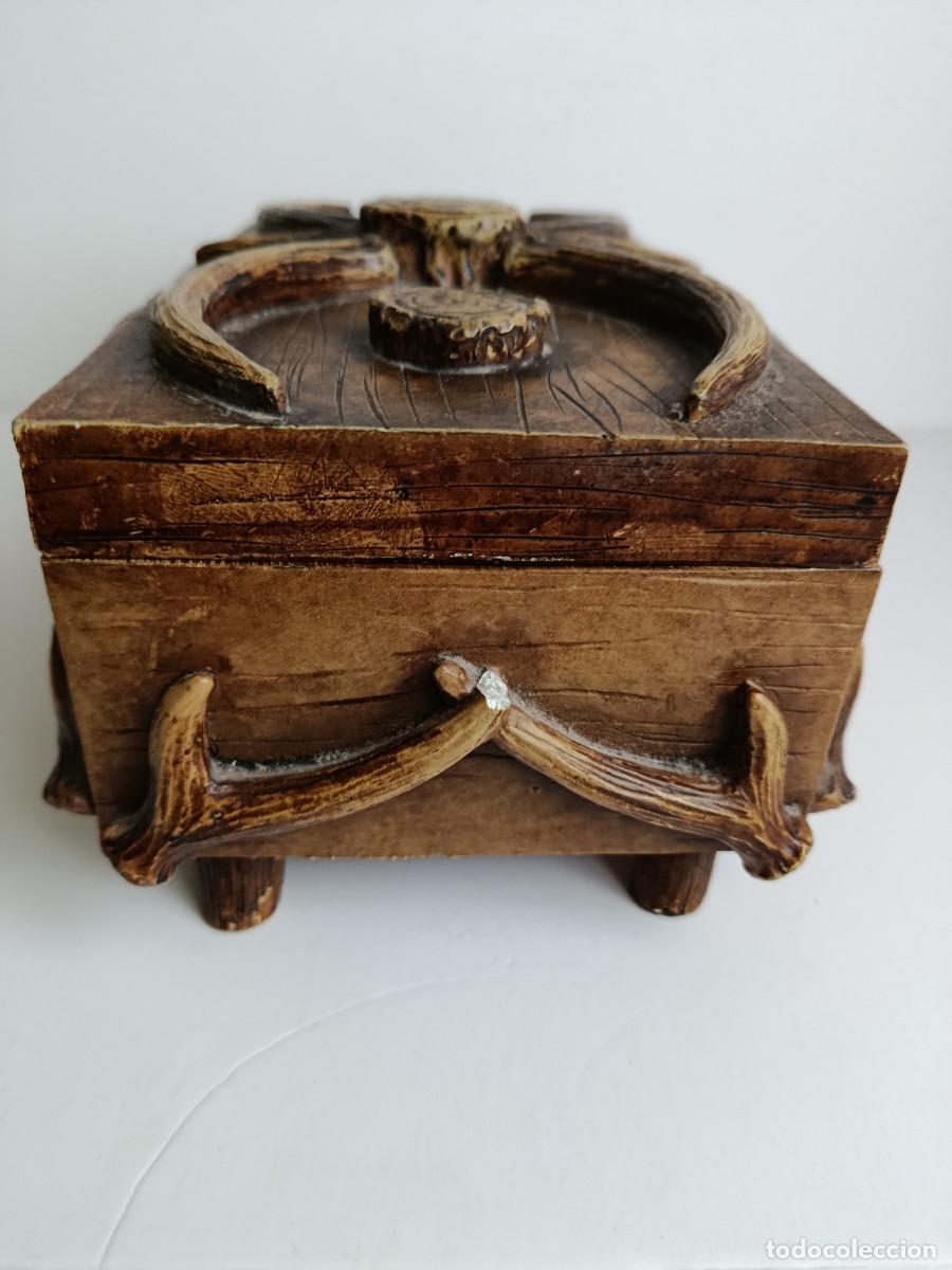 Cajas y cajitas met&aacute;licas: CAJA DECORADA CON ASTAS. 1900 GRAMOS - Foto 5