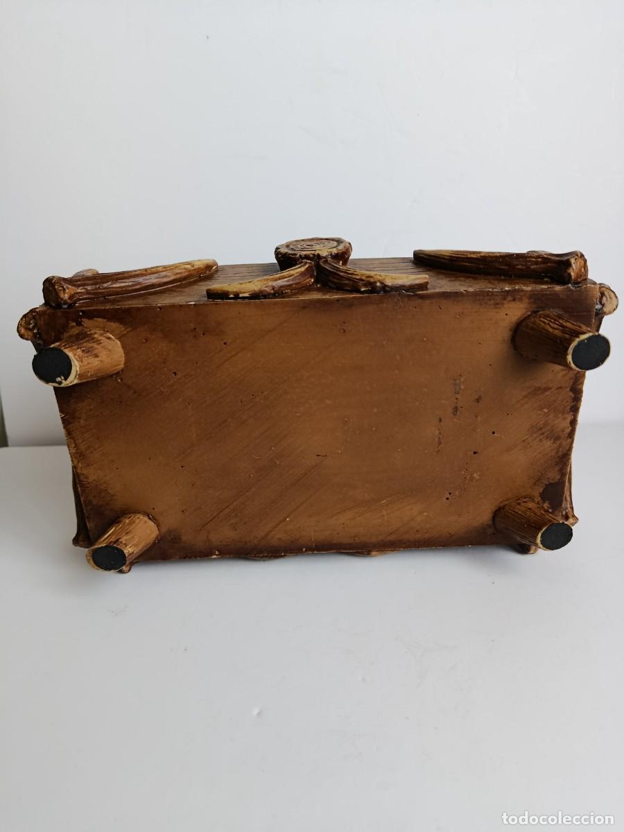 Cajas y cajitas met&aacute;licas: CAJA DECORADA CON ASTAS. 1900 GRAMOS - Foto 8