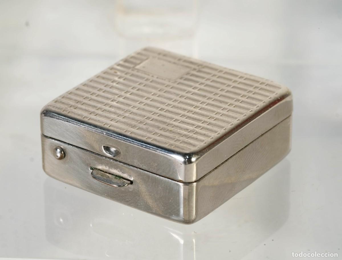 Boxes and metal boxes: Caja pastillero en metal plateado