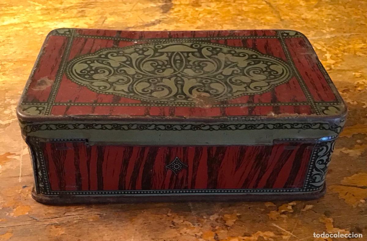 Cajas y cajitas met&aacute;licas: ANTIGUA CAJA LITOGRAFIADA - Foto 4
