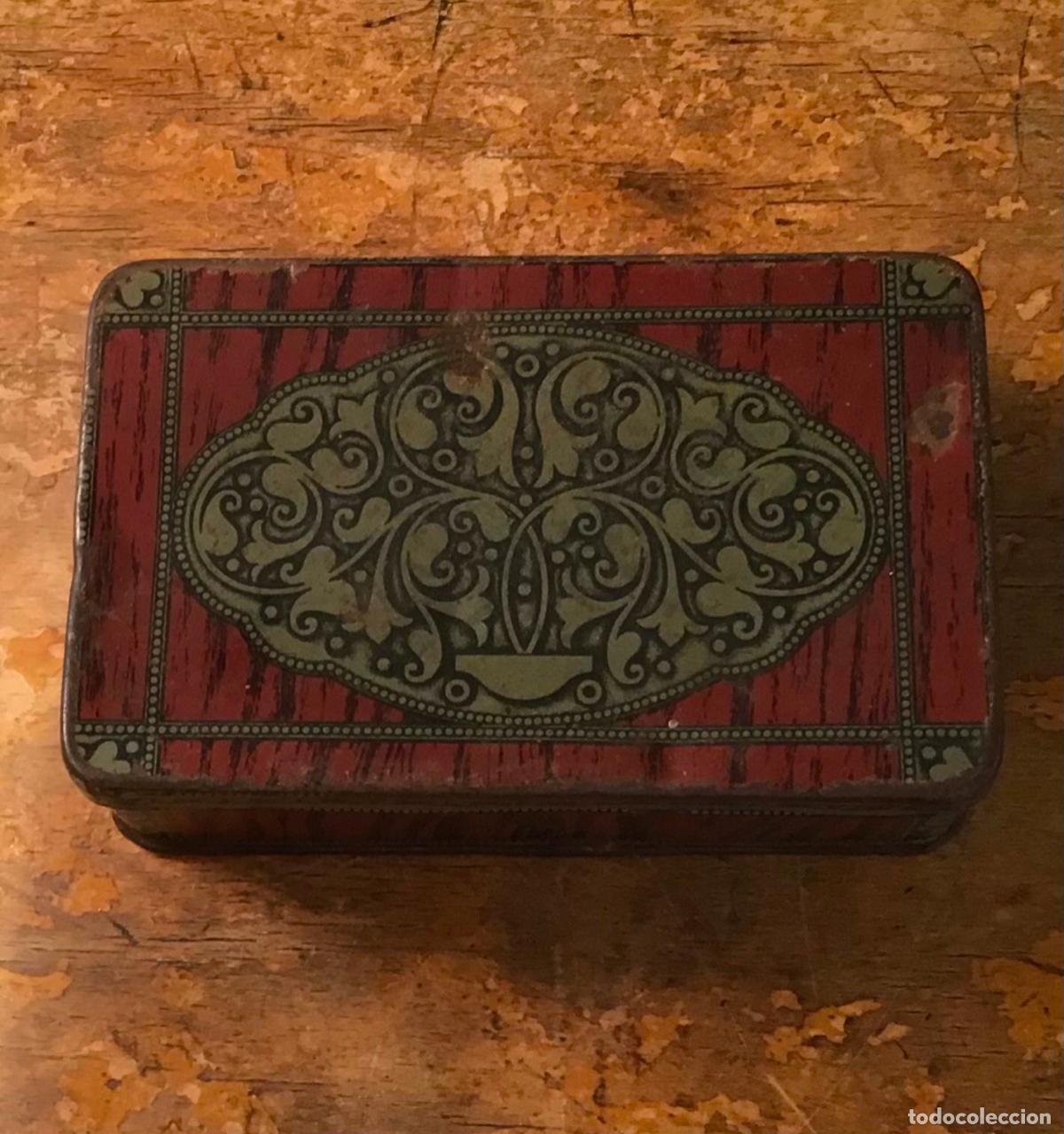 Cajas y cajitas met&aacute;licas: ANTIGUA CAJA LITOGRAFIADA - Foto 1