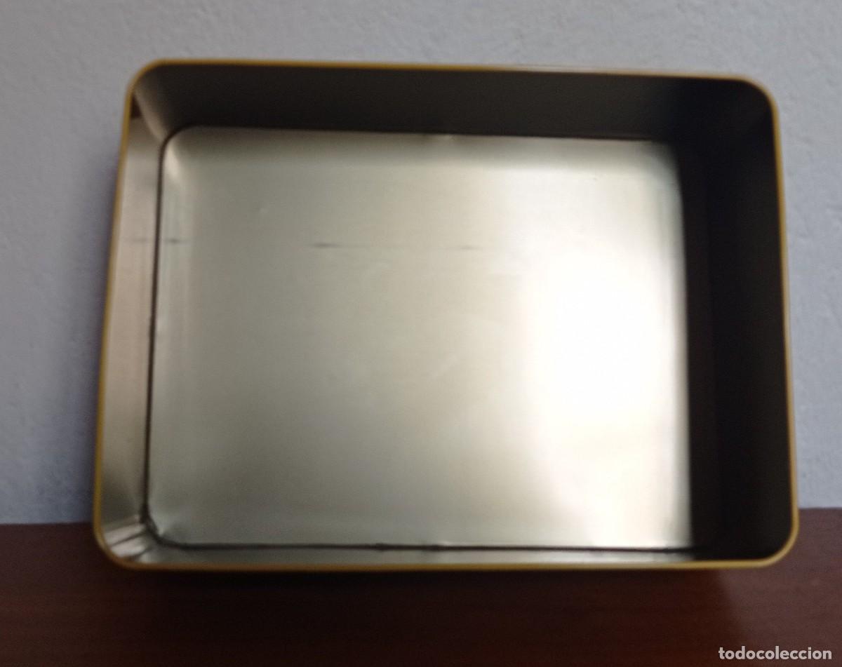 Cajas y cajitas met&aacute;licas: CAJA DE GALLETAS BIRBA - Foto 4