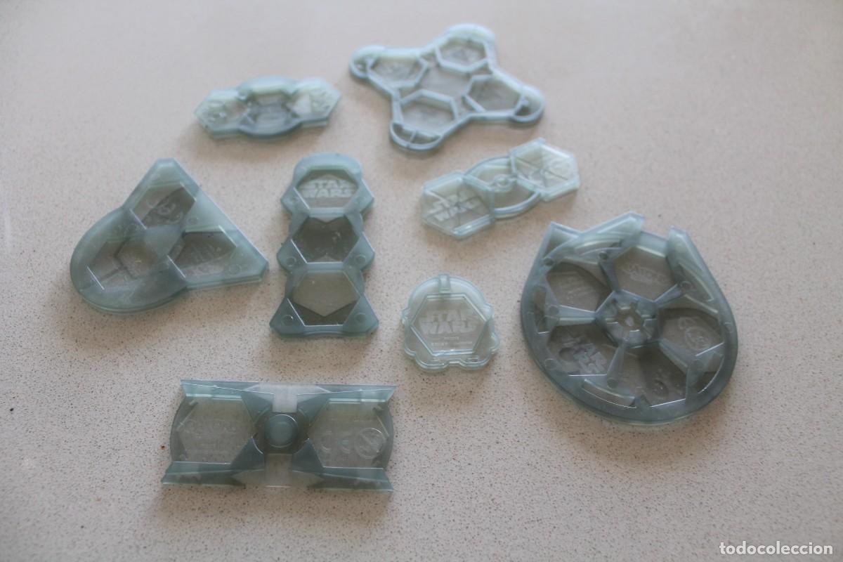 Casse e cassette metalliche: CONJUNTO DE 8 BASES PLASTICAS PARA ABATONS, TOTALLY TOTEMS. STAR WARS, Lucasfilm, 2015.