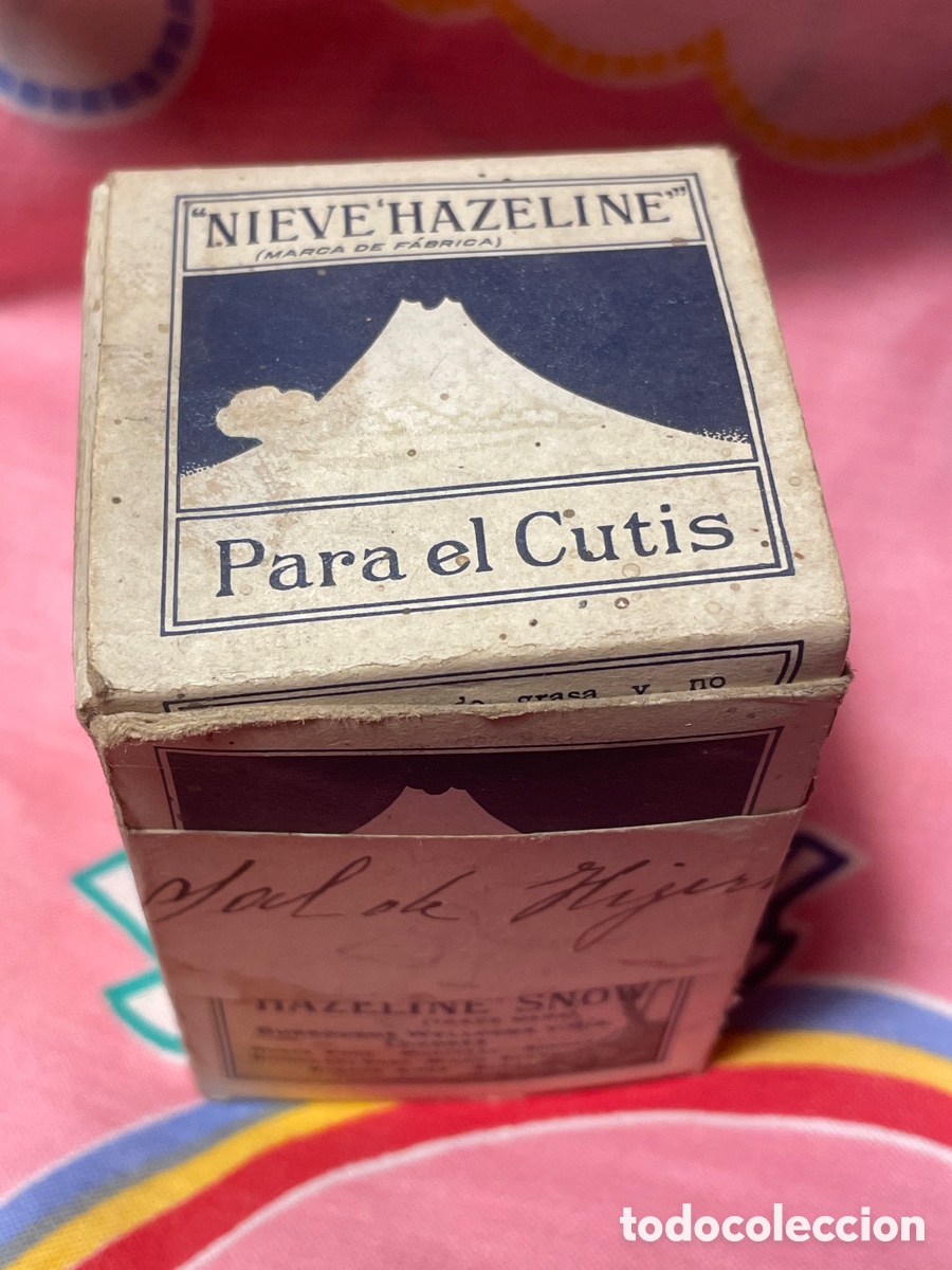 Boxes and metal boxes: Nieve Hazeline para el cutis Burroughs