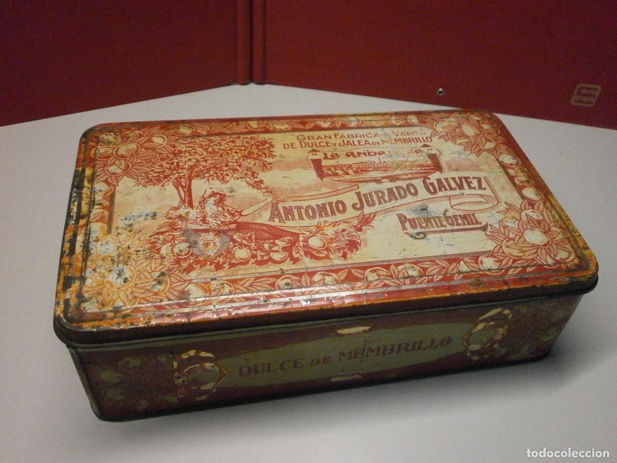 Cajas y cajitas met&aacute;licas: antigua caja lata membrillo la andaluza antonio jurado galvez puente genil mide 29x17x8 cms