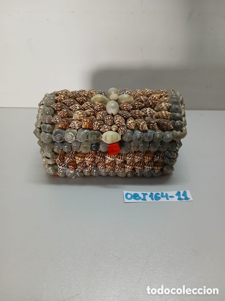 Cajas y cajitas met&aacute;licas: Caja joyero de conchas marinas - Foto 1