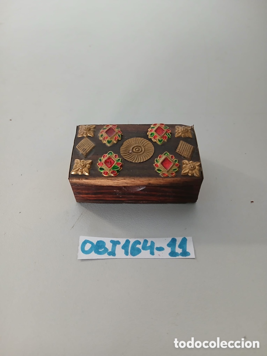 Cajas y cajitas met&aacute;licas: Caja de madera de baratijas - Foto 1