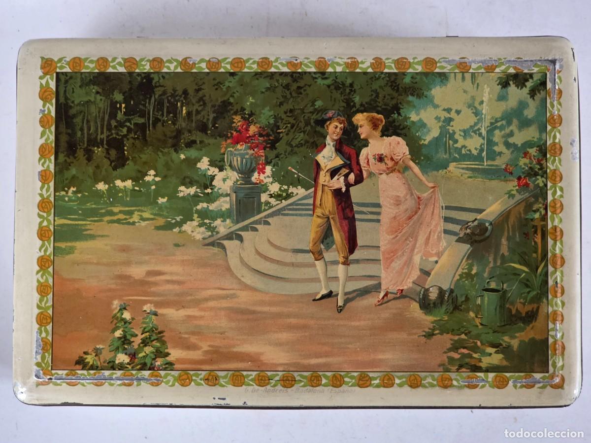Bo&icirc;tes et petites bo&icirc;tes m&eacute;talliques: Antigua Caja Lata vac&iacute;a Galletas y Bizcochos Hijos de P. Solsona - Decoraci&oacute;n Rom&aacute;ntica Pareja
