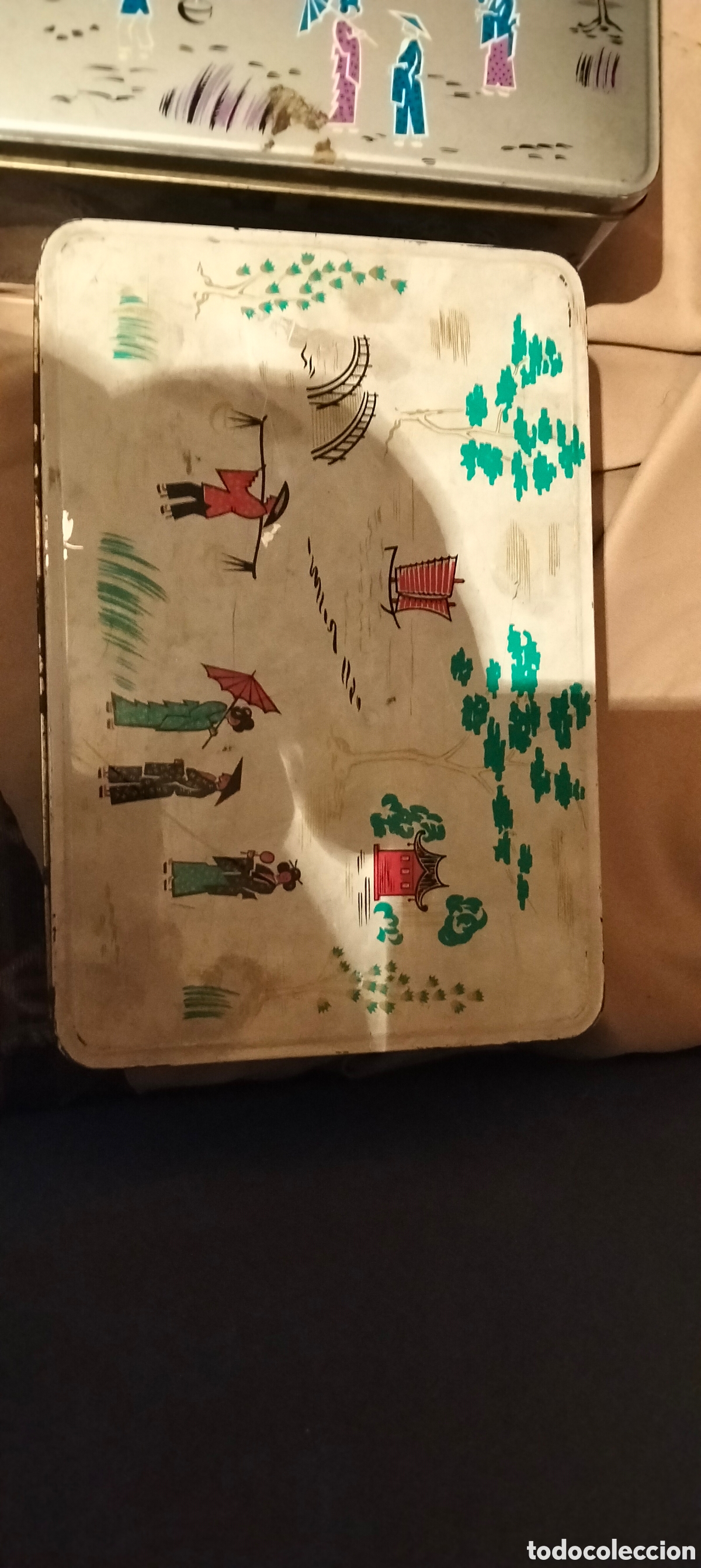 Cajas y cajitas met&aacute;licas: dos latas de Colacao antguas - Foto 1