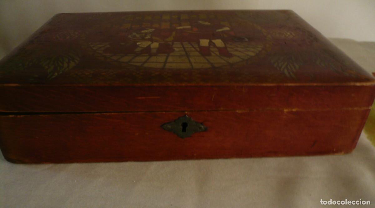 Cajas y cajitas met&aacute;licas: CAJA DE MADERA. &Eacute;POCA DE LA SEGUNDA REP&Uacute;BLICA - Foto 7