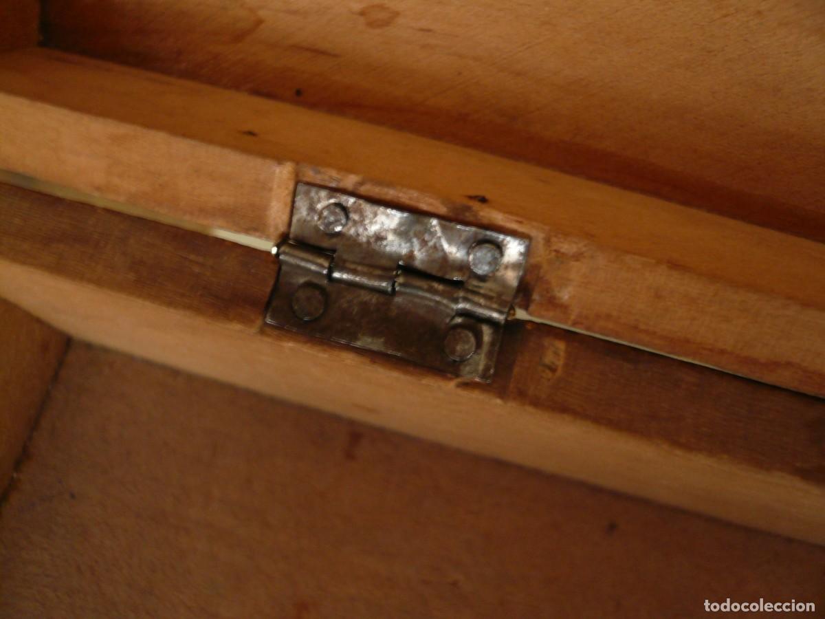 Cajas y cajitas met&aacute;licas: CAJA DE MADERA. &Eacute;POCA DE LA SEGUNDA REP&Uacute;BLICA - Foto 16