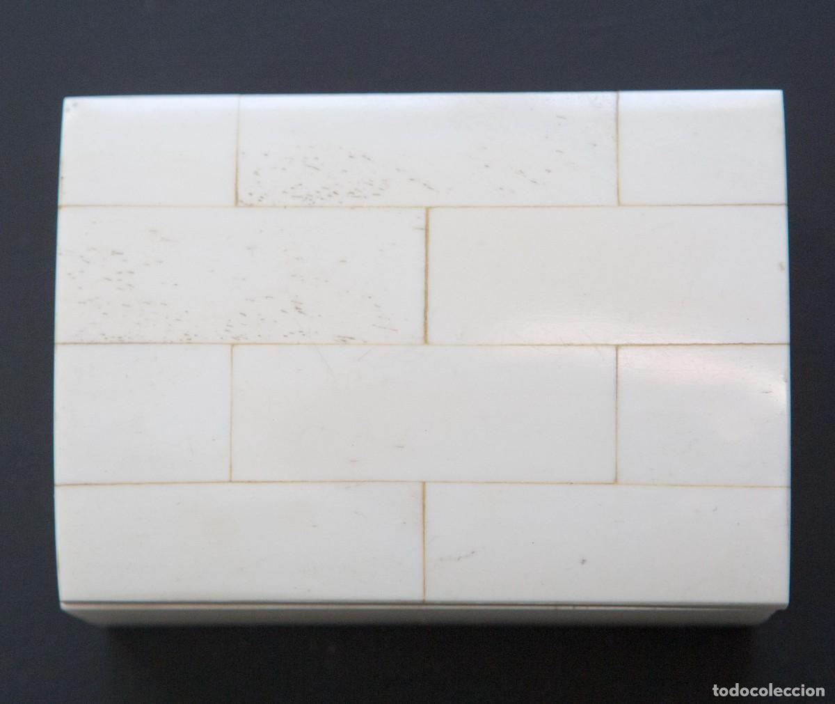 Cajas y cajitas met&aacute;licas: Caja realizada en hueso. - Foto 2