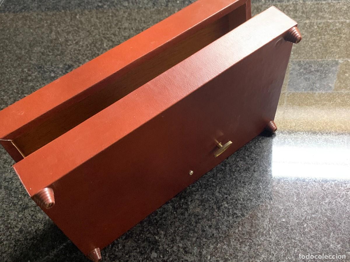Cajas y cajitas met&aacute;licas: Caja musical de madera para tabaco - Foto 6