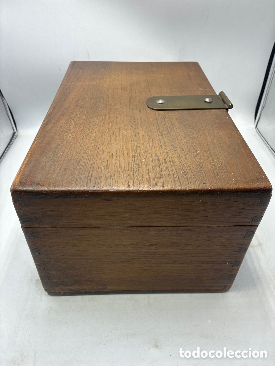 Cajas y cajitas met&aacute;licas: Antigua caja de roble. - Foto 7
