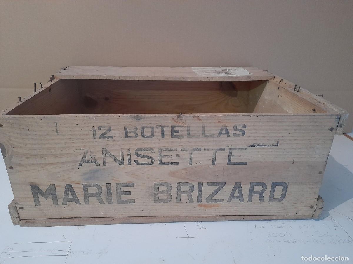 Bo&icirc;tes et petites bo&icirc;tes m&eacute;talliques: CAJA DE MADERA 12 BOTELLAS ANISETTE MARIE BRIZARD