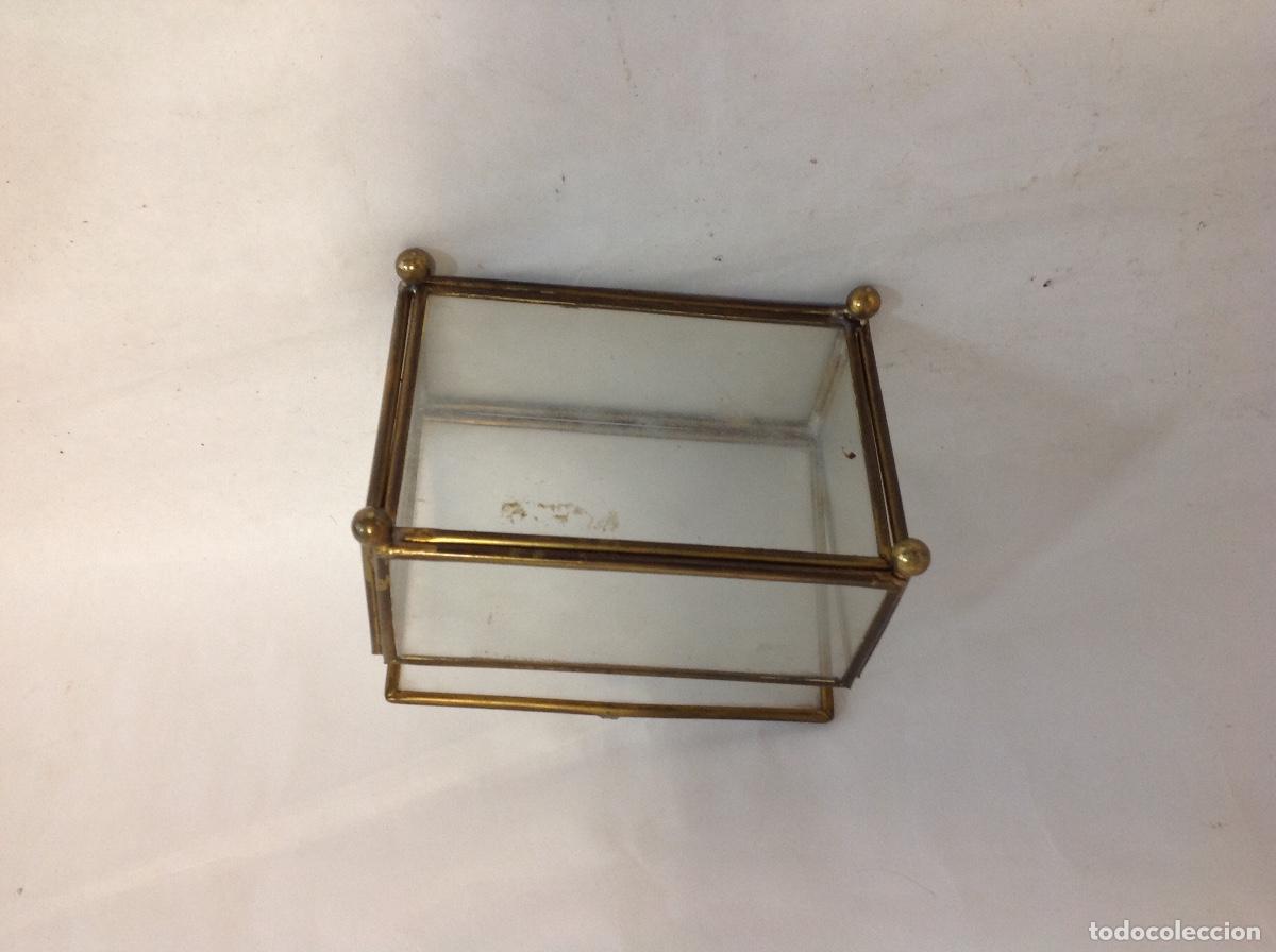 Cajas y cajitas met&aacute;licas: Caja de lat&oacute;n y cristal - Foto 3