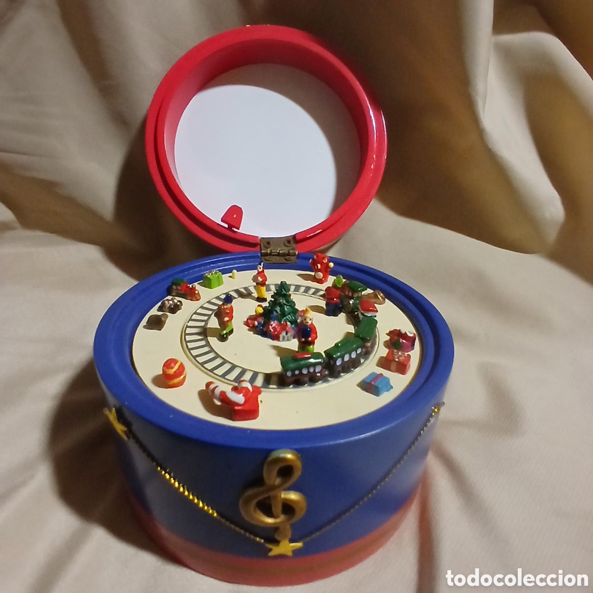 Cajas y cajitas met&aacute;licas: Caja musical de madera - Foto 4