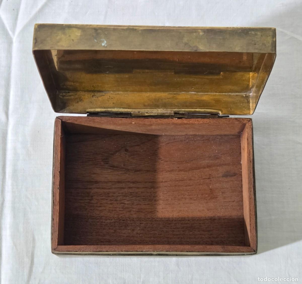 Cajas y cajitas met&aacute;licas: Curiosa caja de madera y bronce - Foto 10