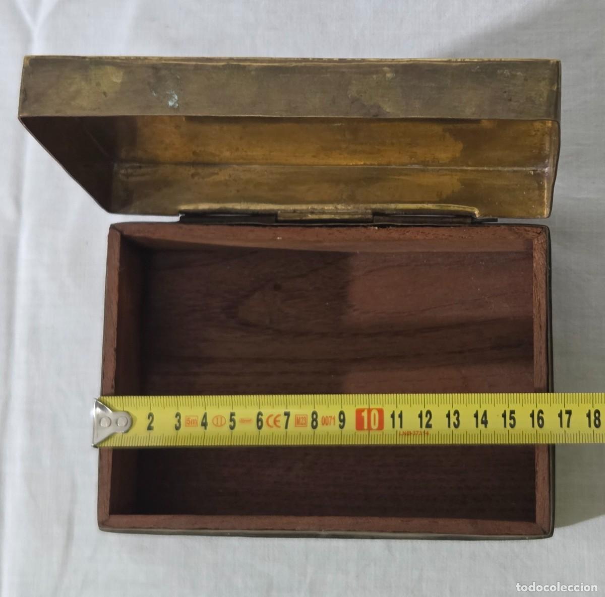 Cajas y cajitas met&aacute;licas: Curiosa caja de madera y bronce - Foto 12