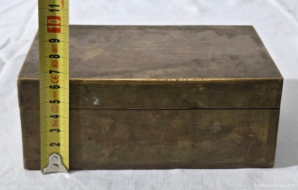 Cajas y cajitas met&aacute;licas: Curiosa caja de madera y bronce - Foto 16