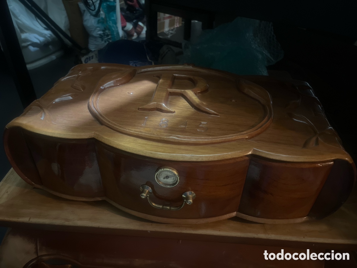 Cajas y cajitas met&aacute;licas: Caja humidor Robaina - Foto 1