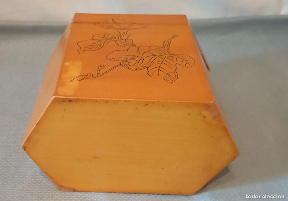 Cajas y cajitas met&aacute;licas: Caja hexagonal china vintage hecha de madera de bamb&uacute; - Foto 9