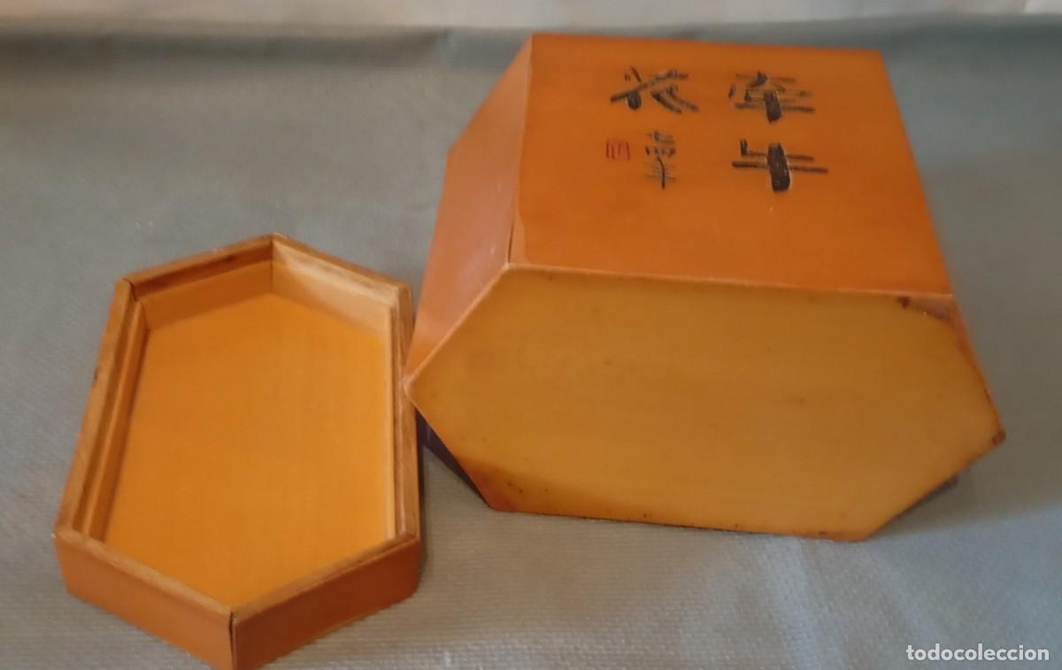 Cajas y cajitas met&aacute;licas: Caja hexagonal china vintage hecha de madera de bamb&uacute; - Foto 12