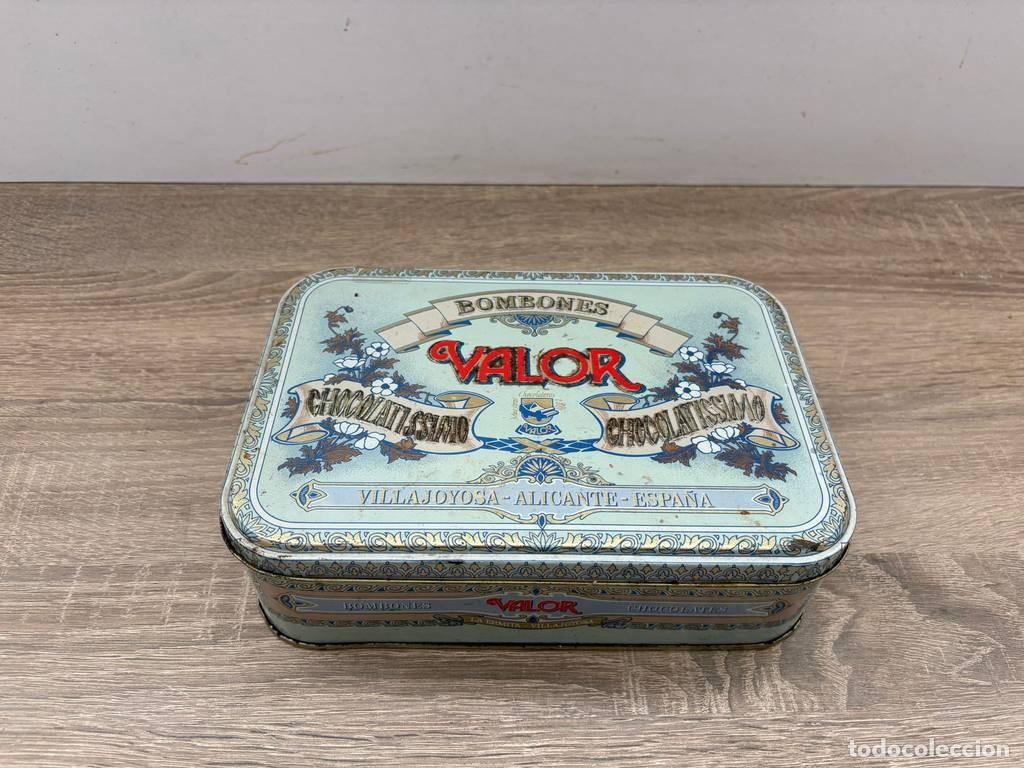 Cajas y cajitas met&aacute;licas: LATA DE CHOCOLATES VALOR - Foto 1