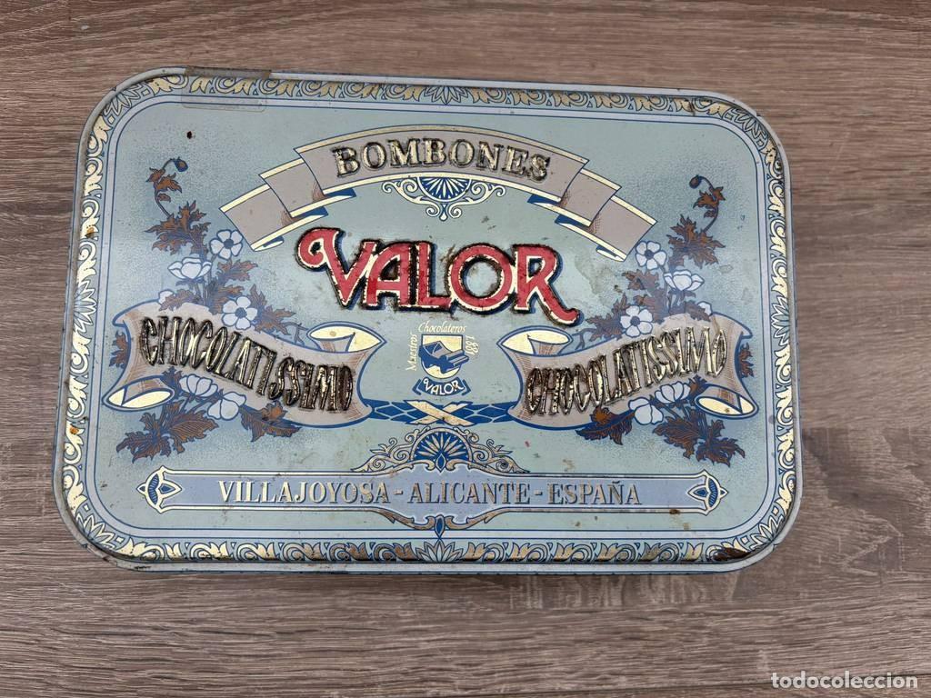 Cajas y cajitas met&aacute;licas: LATA DE CHOCOLATES VALOR - Foto 2