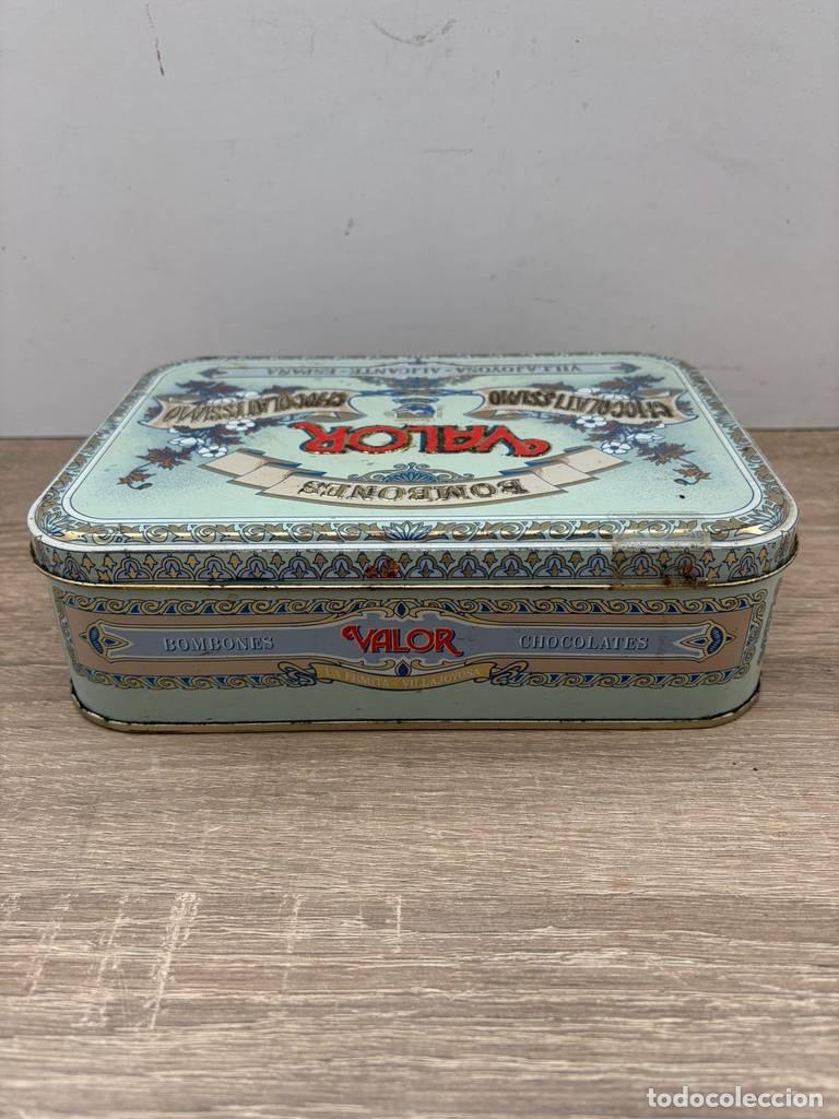 Cajas y cajitas met&aacute;licas: LATA DE CHOCOLATES VALOR - Foto 4