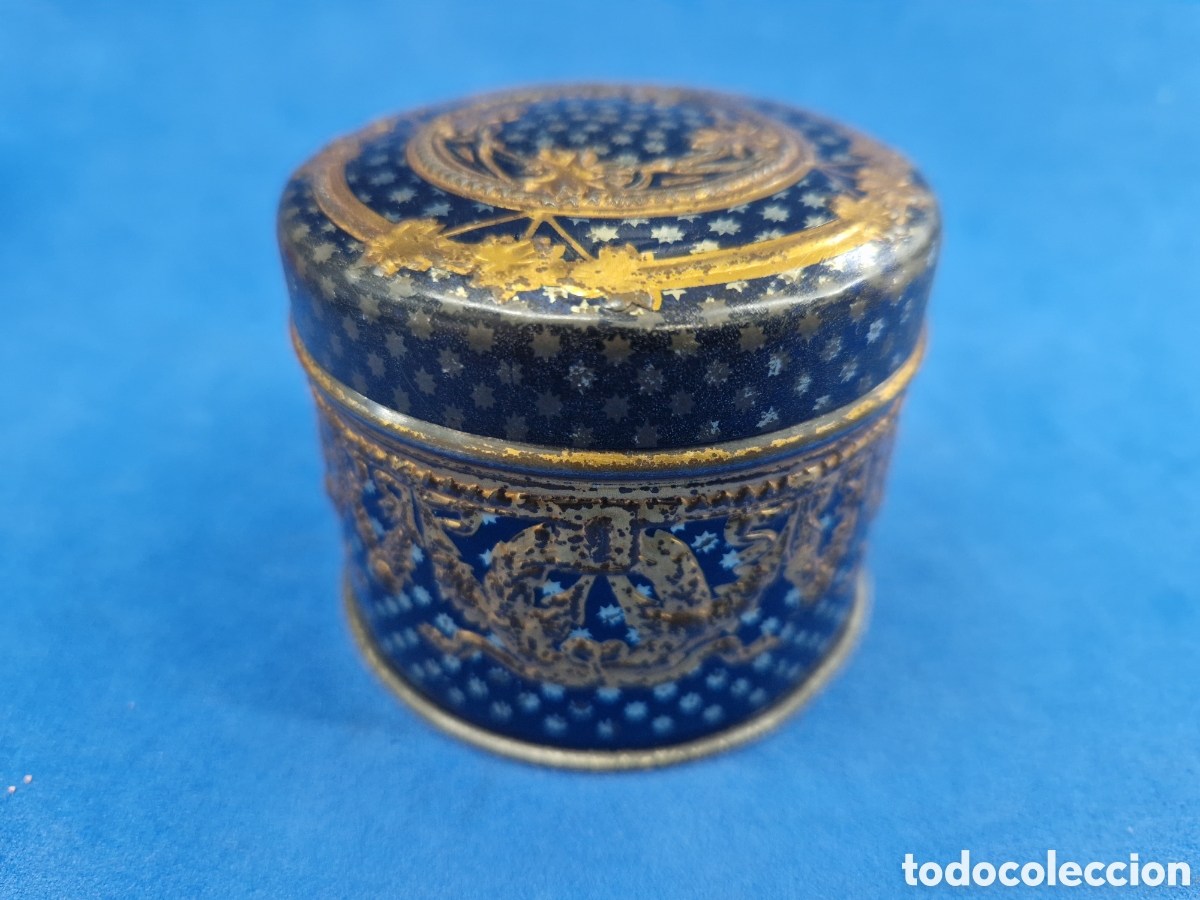 Cajas y cajitas met&aacute;licas: Caja de caramelos antigua - Foto 1