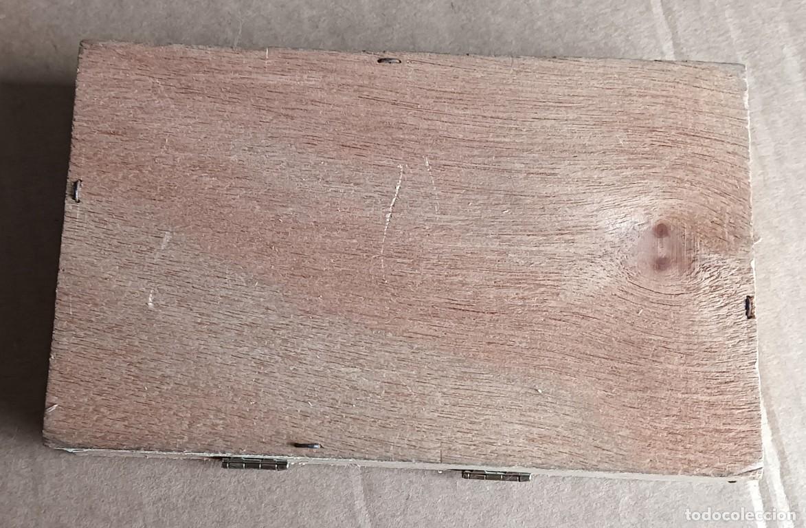 Cajas y cajitas met&aacute;licas: Caja de madera don Carlos Petitos - Foto 7