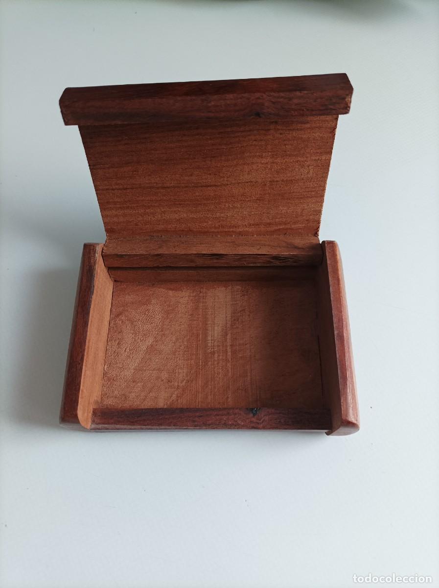 Cajas y cajitas met&aacute;licas: Cajita de madera decorada. - Foto 3