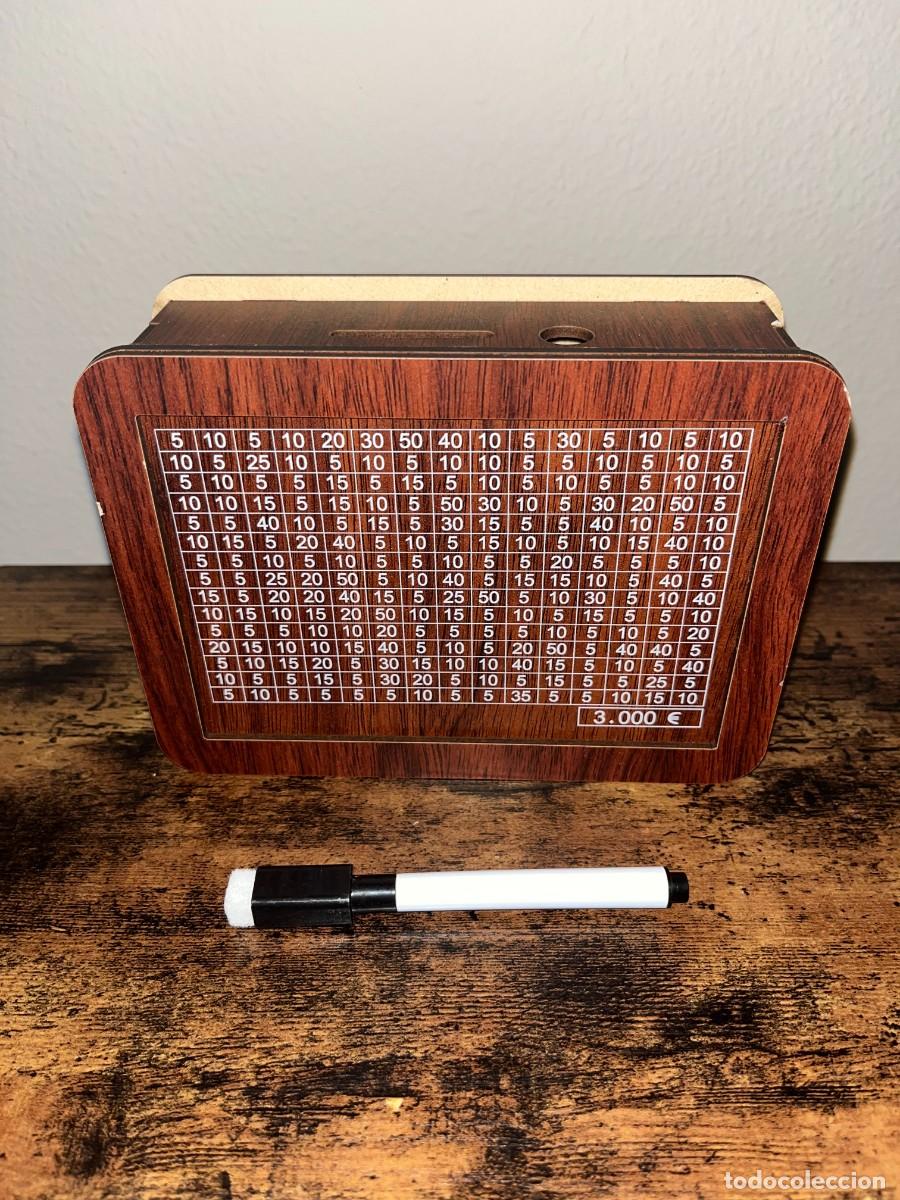 Cajas y cajitas met&aacute;licas: Hucha de madera con tabla de multiplicar - Foto 1