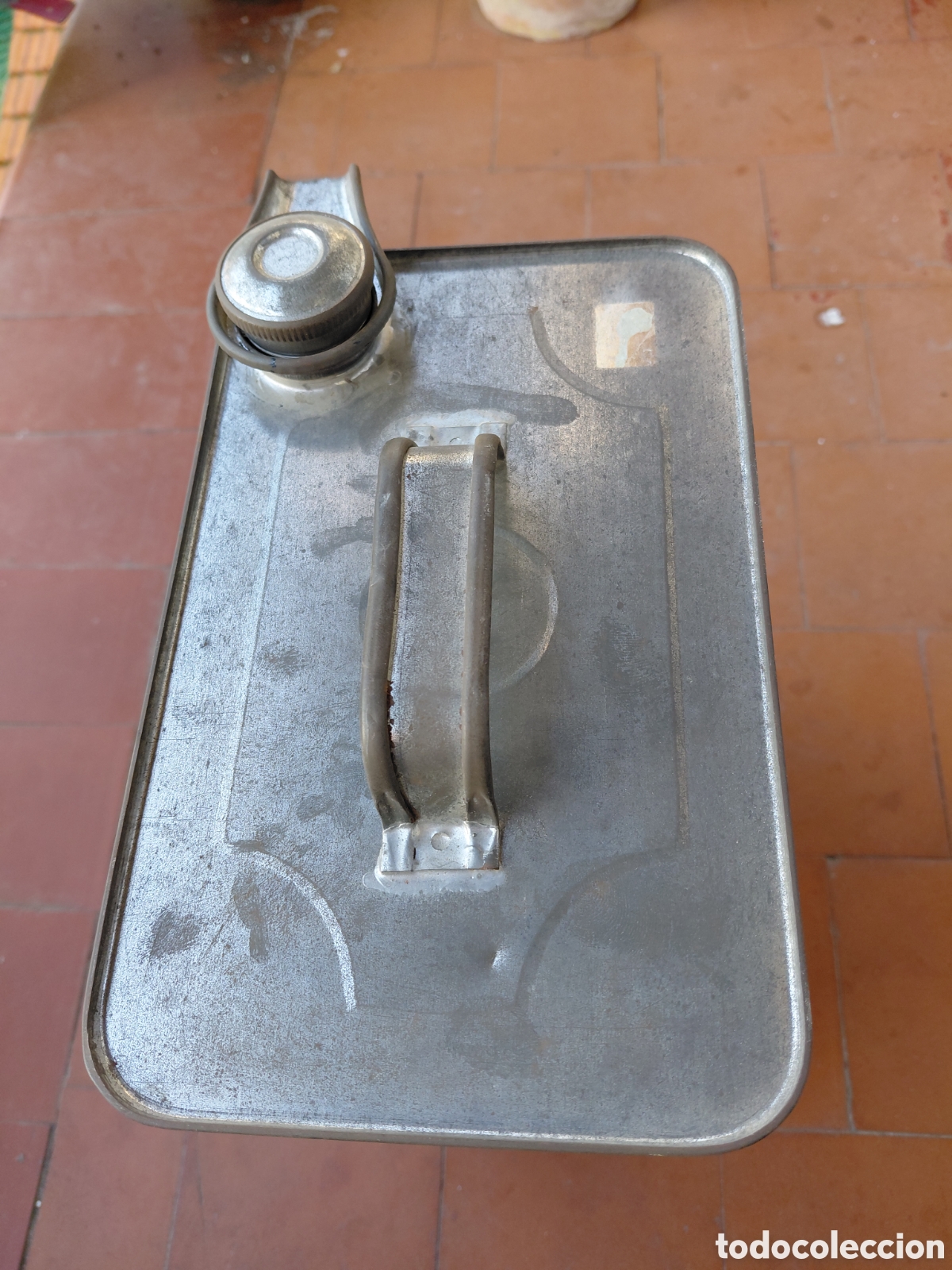 Cajas y cajitas met&aacute;licas: Bidon de chapa antiguo - Foto 1