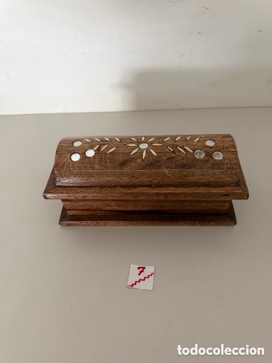 Cajas y cajitas met&aacute;licas: Caja joyero madera con incrustaciones - Foto 1