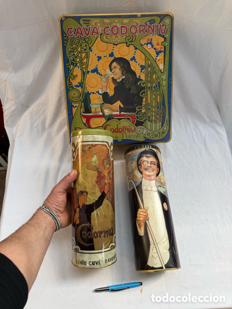 Cajas y cajitas met&aacute;licas: Lote cajas serigrafiadas de Champan de Codorniu!