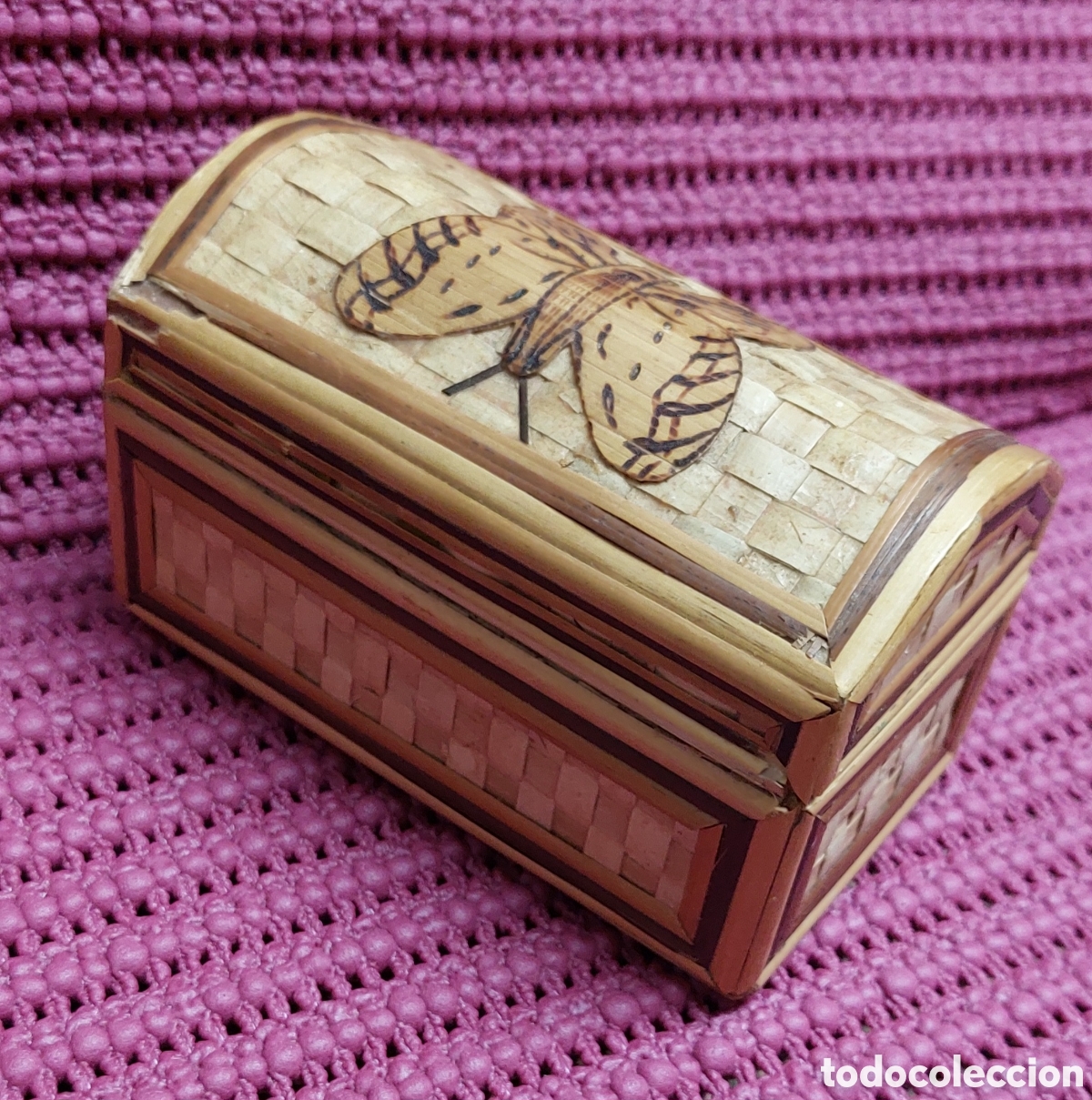 Cajas y cajitas met&aacute;licas: Preciosa caja elaborada con madera y mimbre - Foto 1