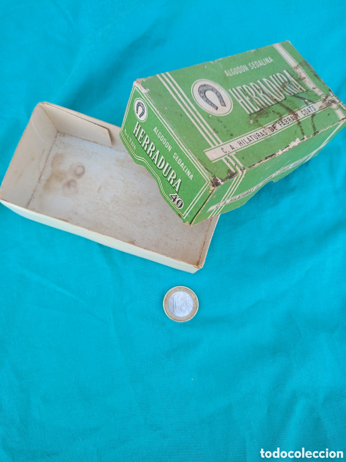 Cajas y cajitas met&aacute;licas: ENVASE DE CART&Oacute;N LA HERRADURA, HILATURAS.