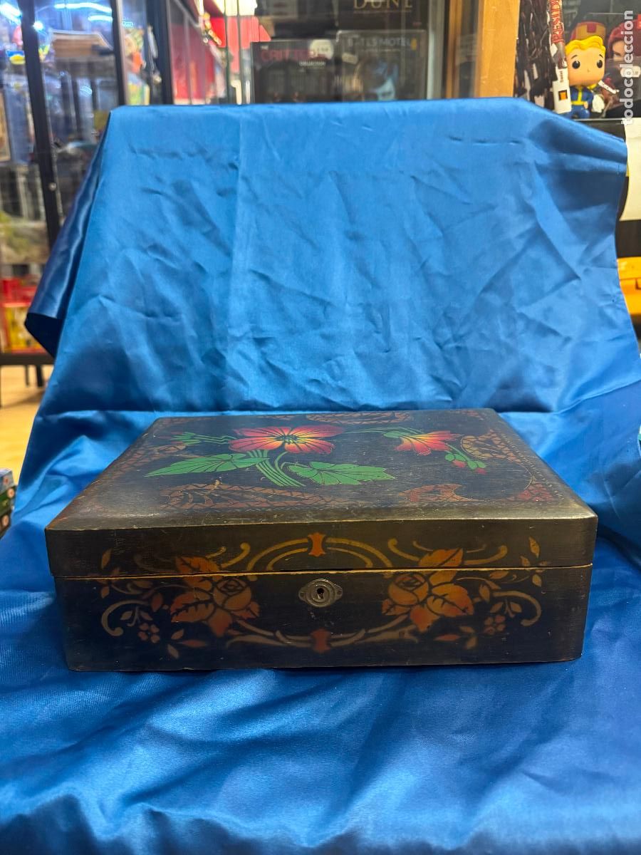 Cajas y cajitas met&aacute;licas: CAJA JOYERO EN MADERA CON MOTIVOS FLORALES 10 X 22 X 30 CM