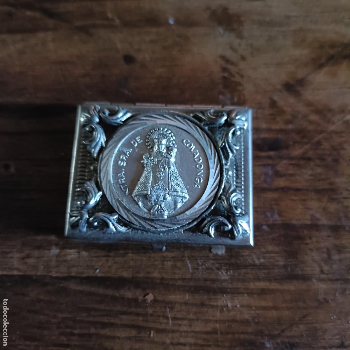 Cajas y cajitas met&aacute;licas: PASTILLERO CAJA VIRGEN DE COVADONGA