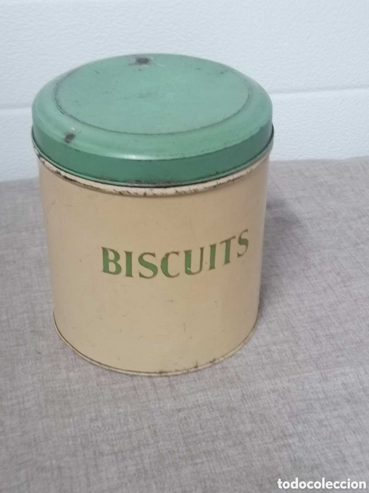 Cajas y cajitas met&aacute;licas: Lata de galletas antigua BISCUIT de Tala