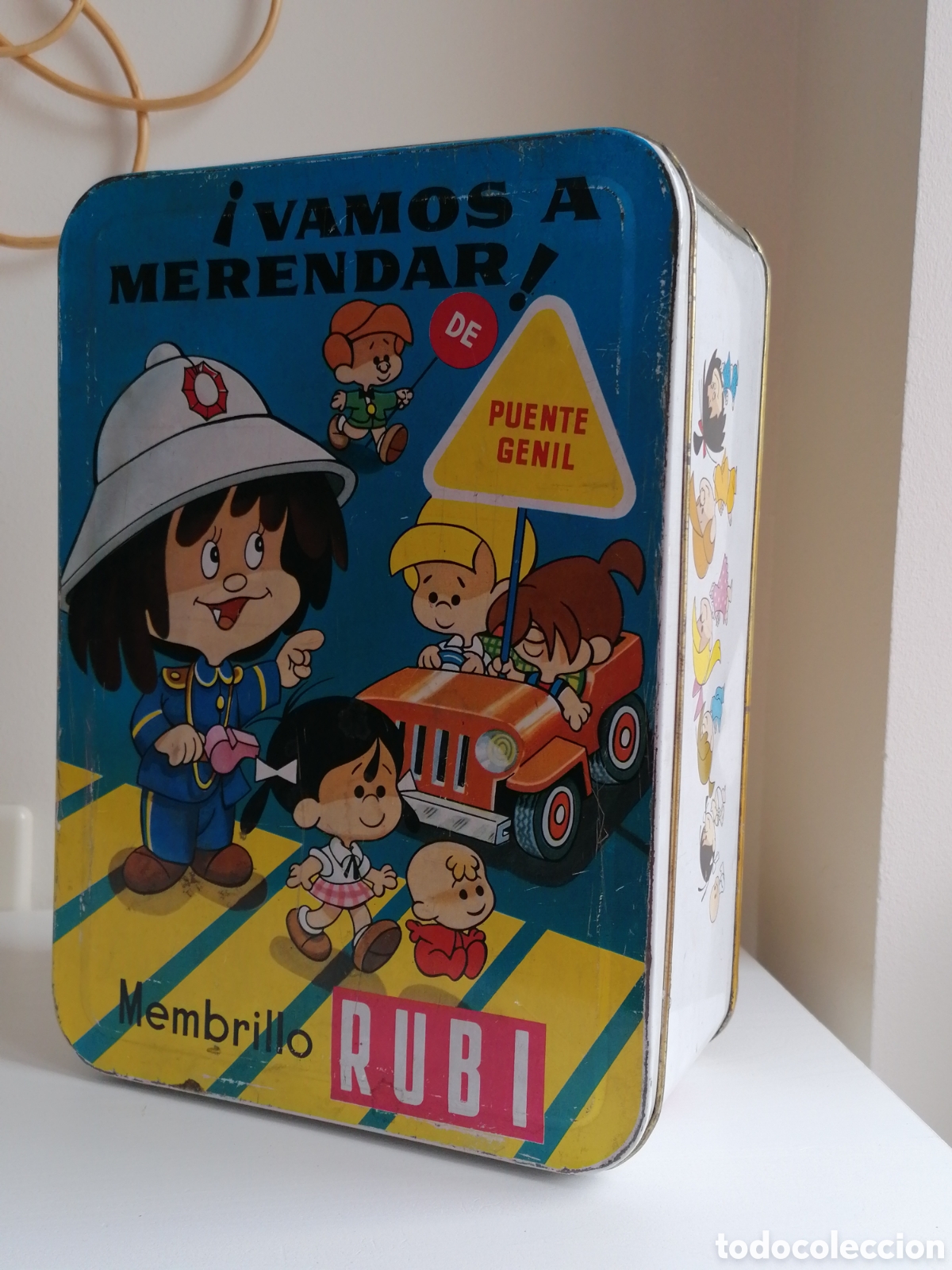Cajas y cajitas met&aacute;licas: CAJA LATA FAMILIA TELERIN MEMBRILLO RUB&Iacute; PUENTES GENIL