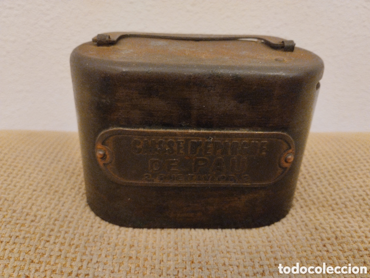 Cajas y cajitas met&aacute;licas: Hucha antigua Caja de Ahorros