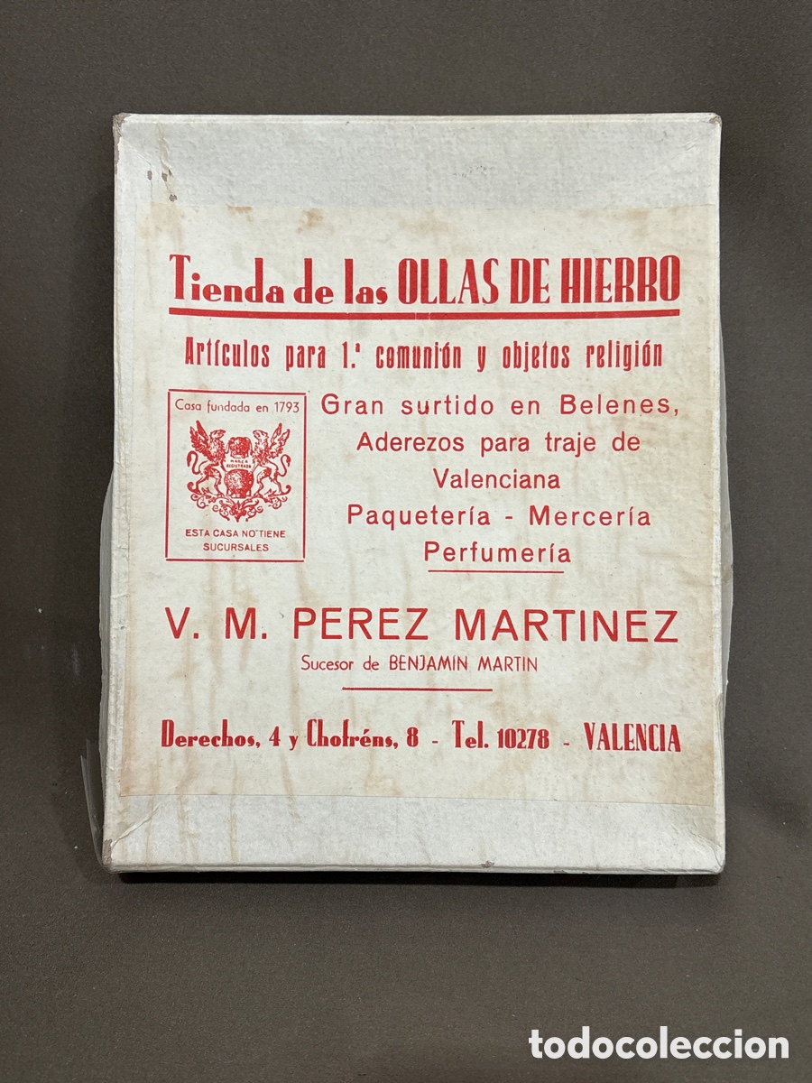 Cajas y cajitas met&aacute;licas: Antigua caja vac&iacute;a tienda de las ollas de hierro,V.M.perez martinez(Valencia)ver fotos