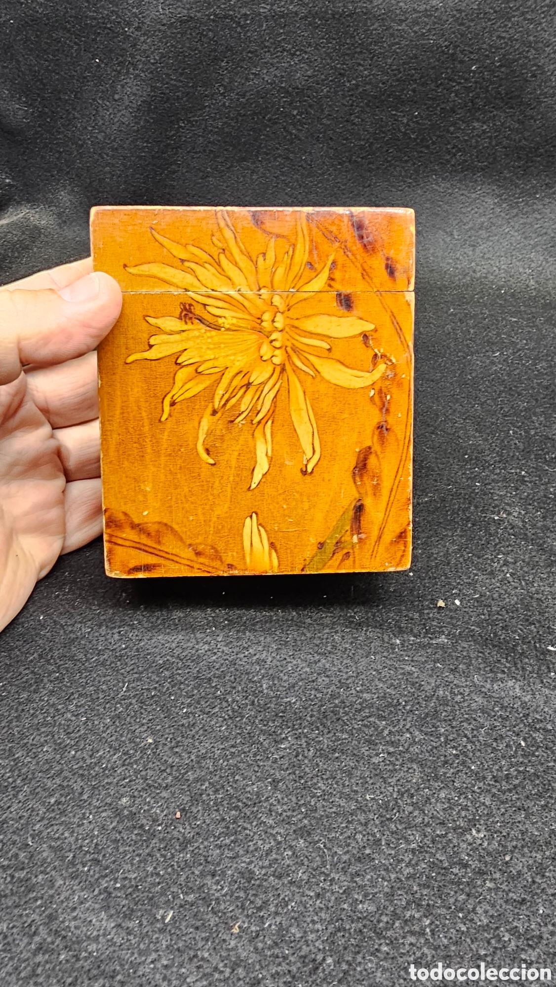 Cajas y cajitas met&aacute;licas: Antigua cajita de madera