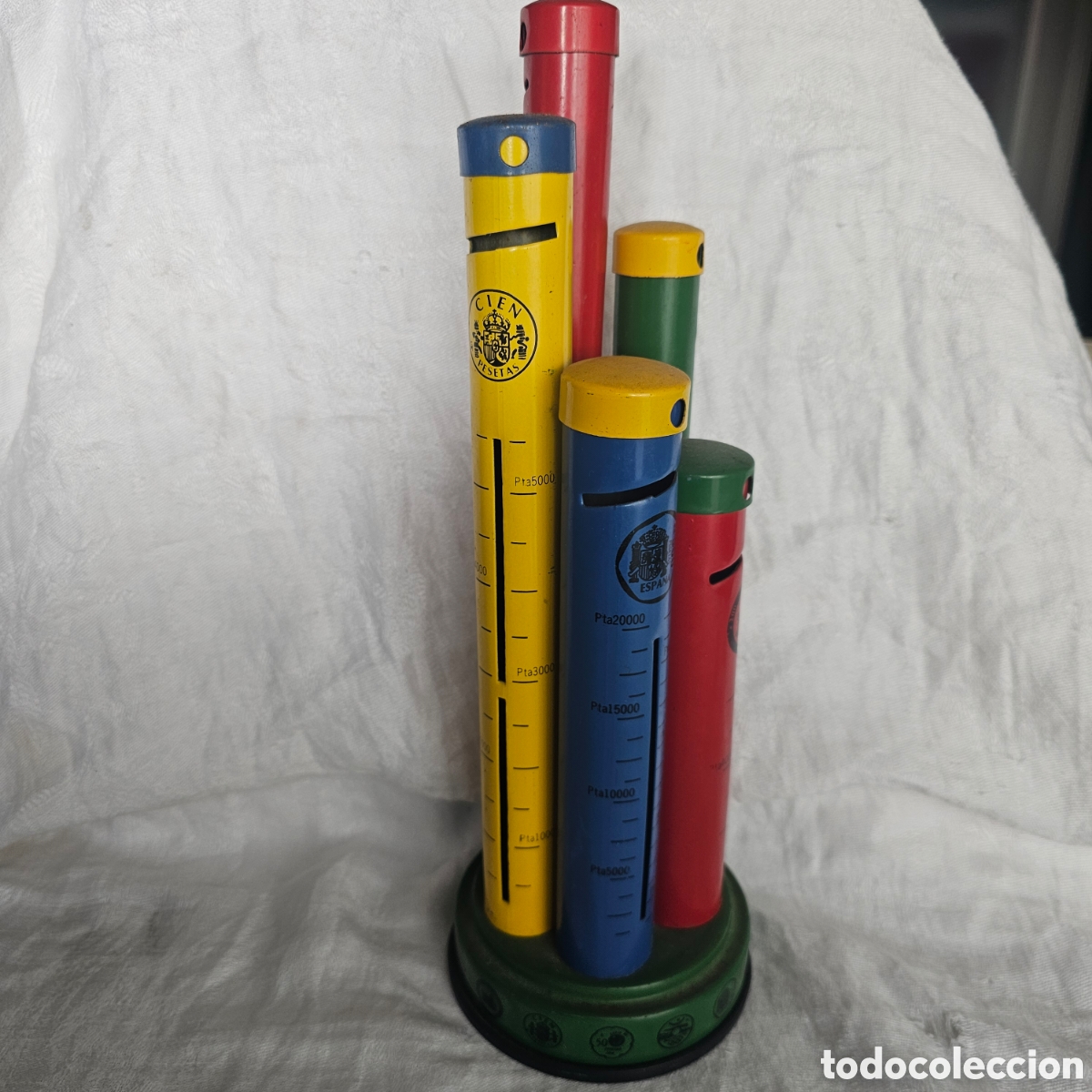 Cajas y cajitas met&aacute;licas: Hucha para pesetas 25,50,100,200 y 500 pesetas