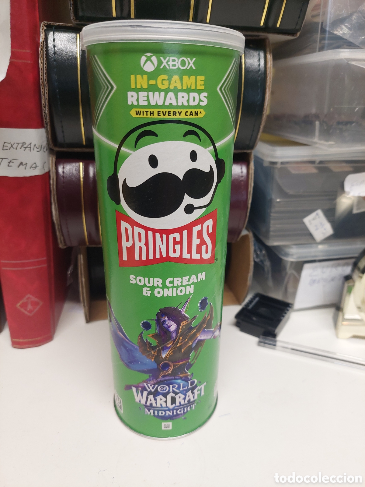 Bo&icirc;tes et petites bo&icirc;tes m&eacute;talliques: BOTE PATATAS PRINGLES WORD WACRAFT MIDNIGHT BOX
